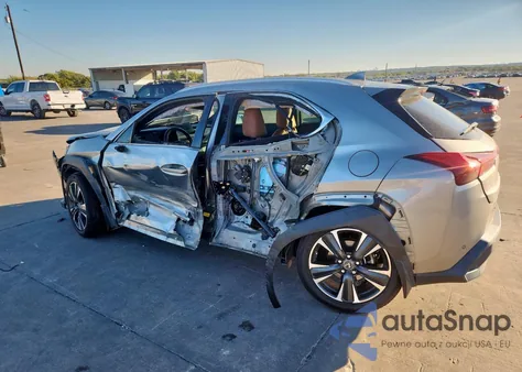 2022 Lexus Ux 200 Base из США, поврежденный, VIN JTHX3JBH8N2049505